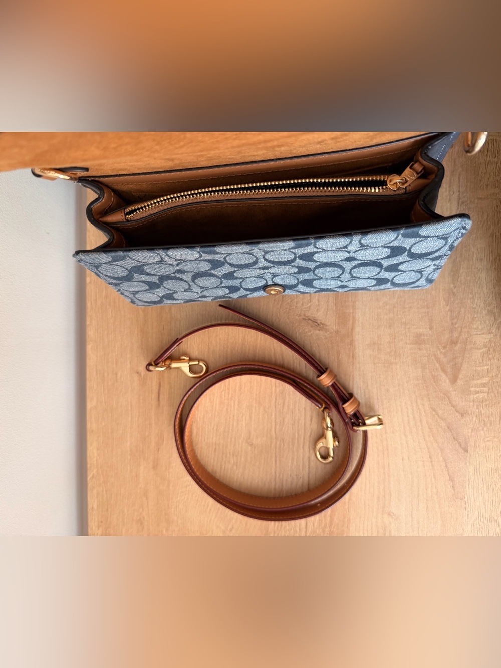 Coach Kleo Top Handle In Signature Chambray - Picture 5 of 8